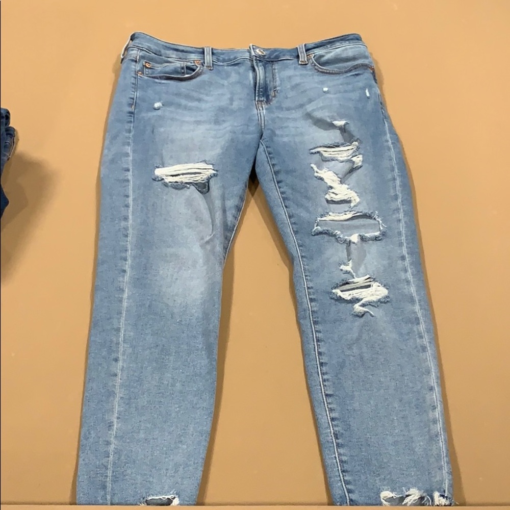 American eagle NXTlevel stretch size 14 short jean